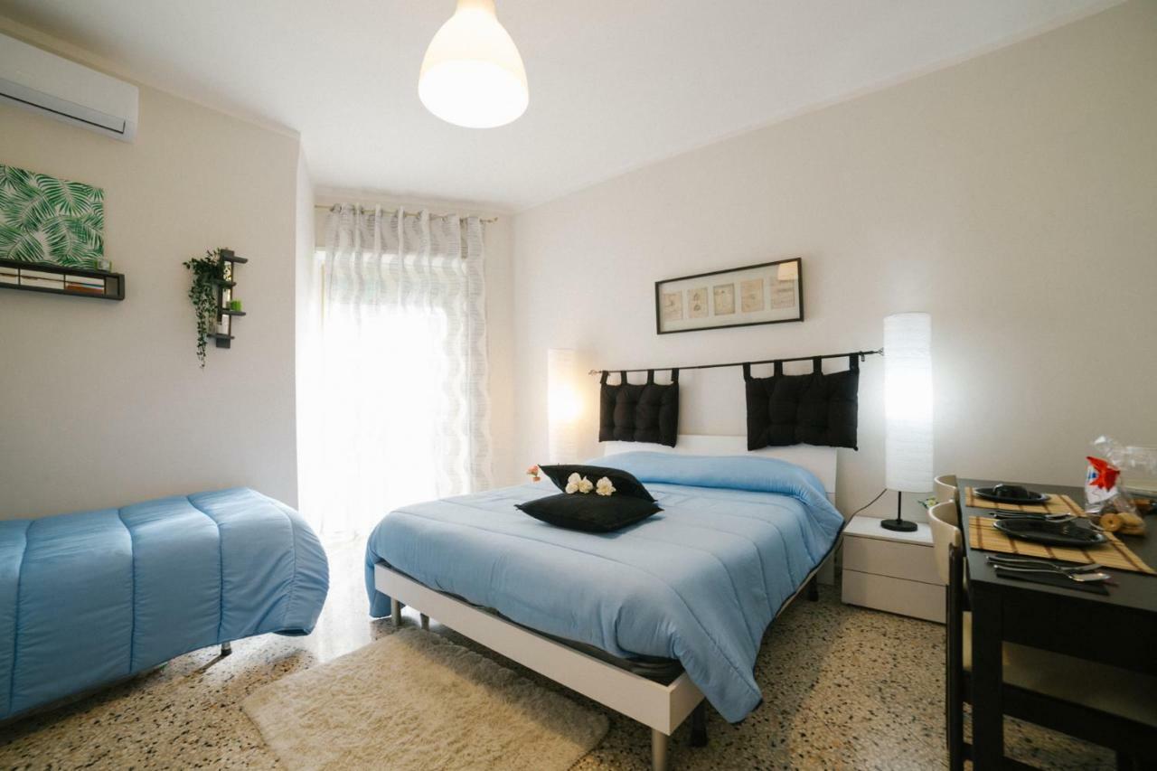 Little Room 萨莱诺 外观 照片