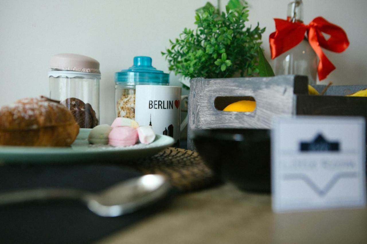Little Room 萨莱诺 外观 照片